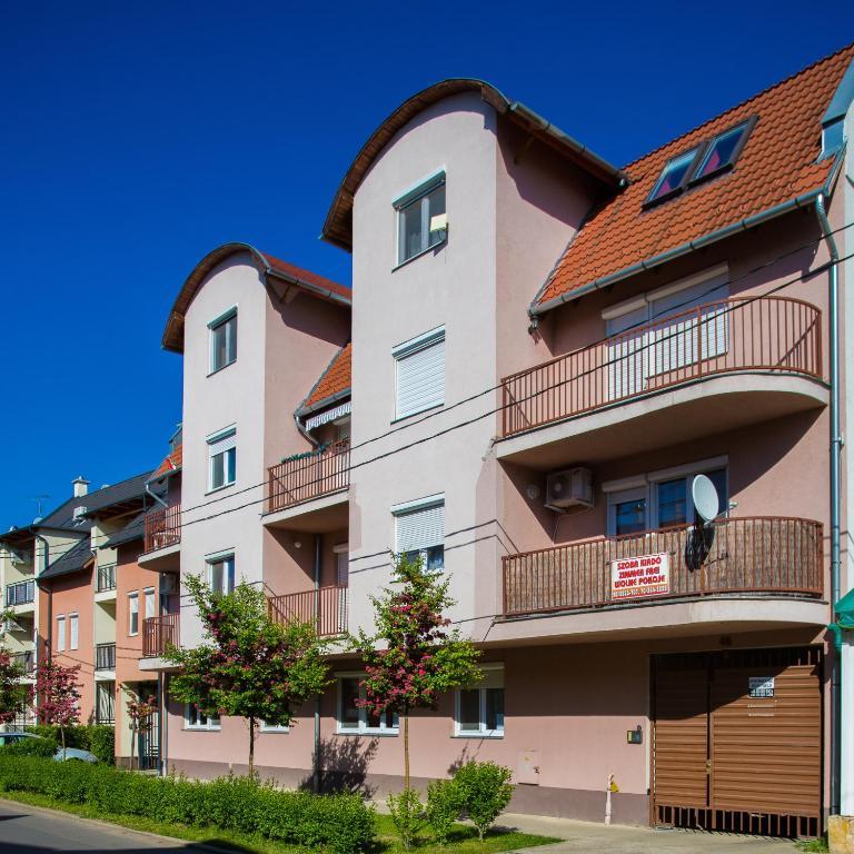 Lux Apartmanok Hajduszoboszlo Phòng bức ảnh