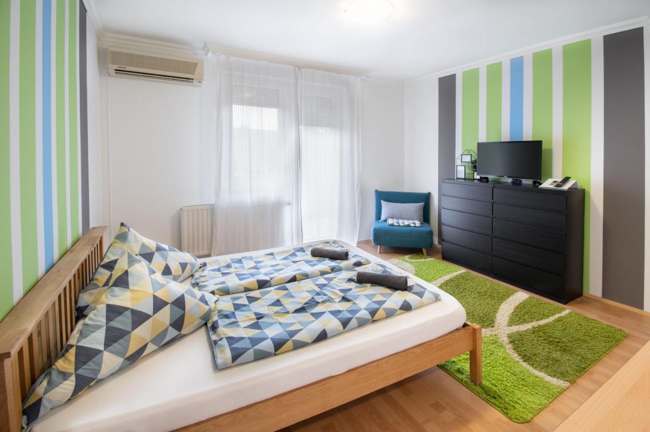 Lux Apartmanok Hajduszoboszlo Ngoại thất bức ảnh